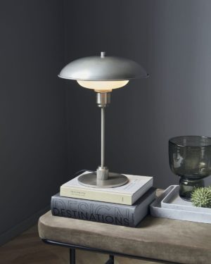Minimalistyczna lampa Boston